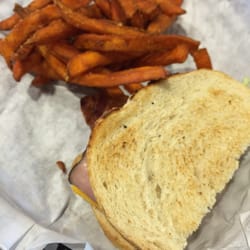 Colorado Sports Bar & Grill - Half of split Club