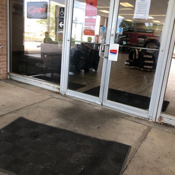 Firestone Complete Auto Care - COVID mask requirement.... people in the background, if you look are not wearing masks - Tires Near Me - Joplin, Missouri