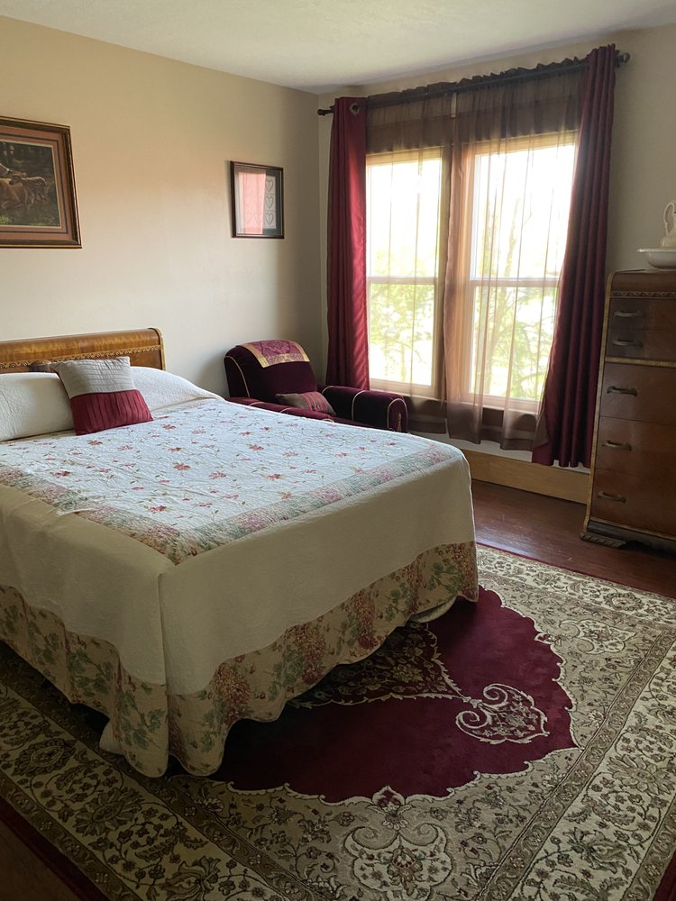 HYATT HOUSE BED AND BREAKFAST Updated September 2024 828 Main St