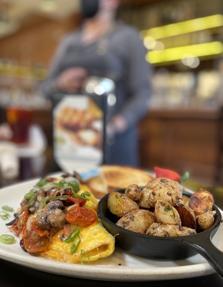 TRUXTON’S AMERICAN BISTRO 1467 Photos & 1540 Reviews American (New