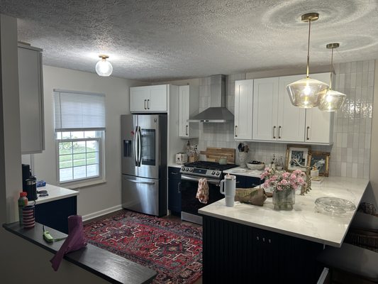 Top Authority Renovations and Maintenance Logo