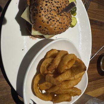 Yard House - Whiskey and Wisconsin cheddar burger and onion rings - New American Near Me - Virginia Beach, Virginia Yard House - Whiskey and Wisconsin cheddar burger and onion rings - New American Near Me - Virginia Beach, Virginia