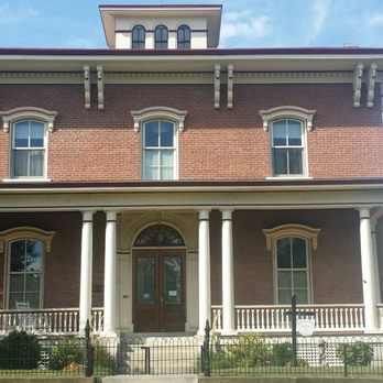 Candlelight Manor - Candlelight Manor - Hotels Near Me - Burlington, Iowa
