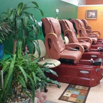Roselle Nails - Nail Salons Near Me - Roselle, Illinois