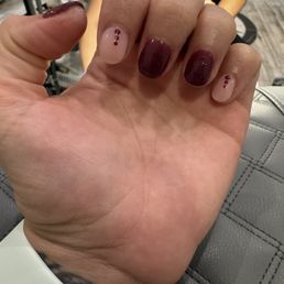 Dip manicure
