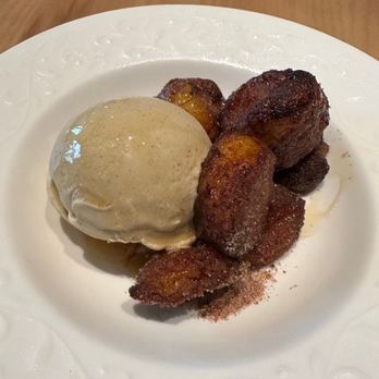 Rocca - Cinnamon gelato with warm plantains - it's going to be hard to not get this every single time we come to Rocca - Italian Near Me - Tampa, Florida