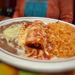 Los Cazadores - Enchilada