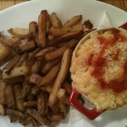 Indie Ale House - Smoked pork mac n cheese. Amazing.