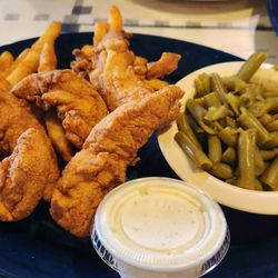 Derby Restaurant - chicken finger and fries