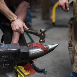 Kentucky Horseshoeing School