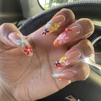 Vela Nail Lounge - Nail Salons Near Me - Las Vegas, Nevada Vela Nail Lounge - Nail Salons Near Me - Las Vegas, Nevada