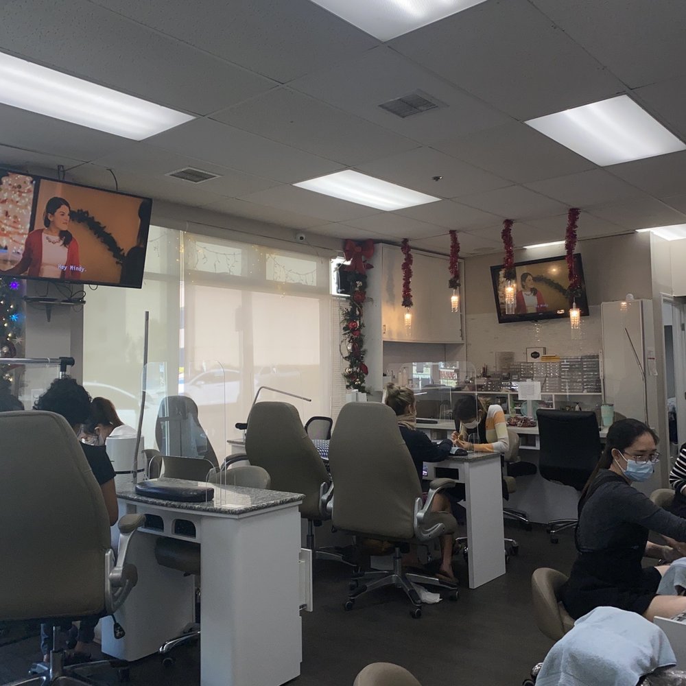 Gradient Nail - Inside - Nail Salons Near Me - Honolulu, Hawaii Gradient Nail - Inside - Nail Salons Near Me - Honolulu, Hawaii