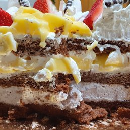 Egg pudding taro dark chocolate cake
