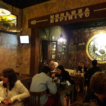 Berlina Boulevard - Primer piso Berlina - Beer Bar Near Me - Rosario, S