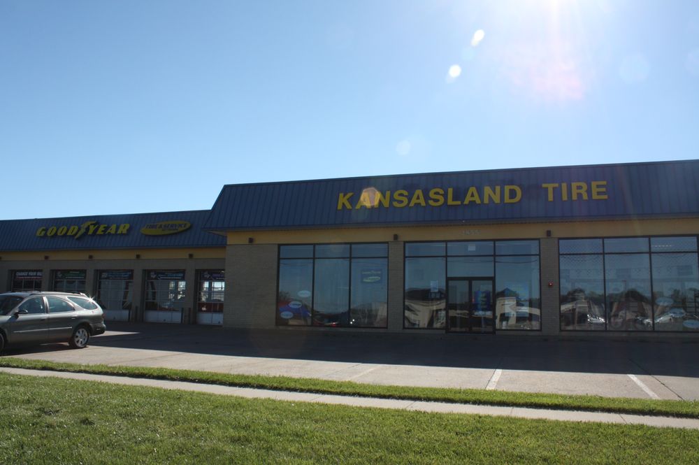 KANSASLAND TIRE Updated August 2024 19 Reviews 2855 SW Wanamaker Rd, Topeka, Kansas Auto