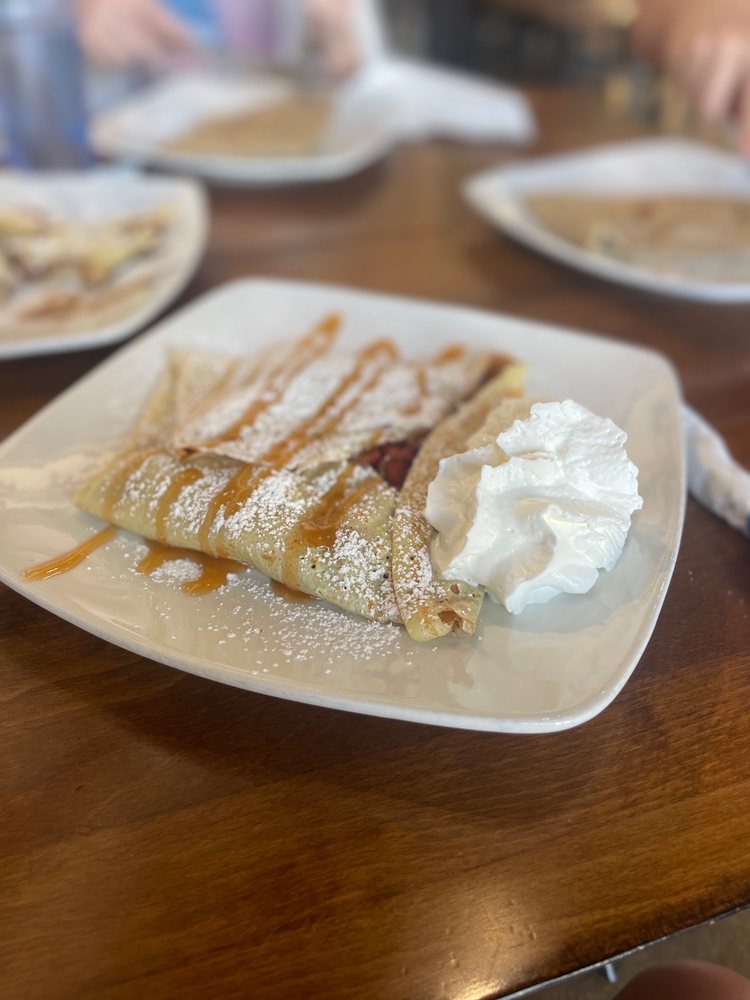 Social spots from Crepe Station