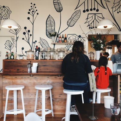 milk glass mrkt by null