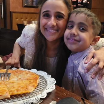 Traverso's Restaurant - Gluten free cheese pizza - Pizza Near Me - Naperville, Illinois Traverso's Restaurant - Gluten free cheese pizza - Pizza Near Me - Naperville, Illinois