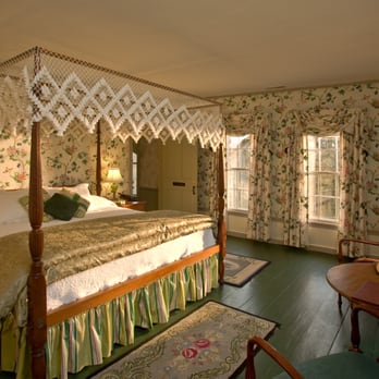 Inn At Valley Farms - Garden Suite - one of three elegant rooms offered with private bath. - Hotels Near Me - Walpole, New Hampshire Inn At Valley Farms - Garden Suite - one of three elegant rooms offered with private bath. - Hotels Near Me - Walpole, New Hampshire