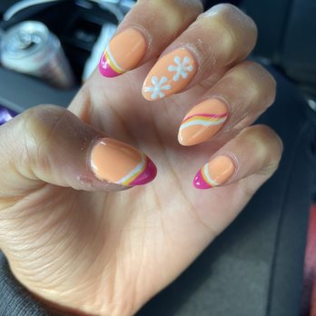 Venus Nail Spa - Ended up looking like press on nails nothing like the pictures. - Nail Salons Near Me - Raleigh, North Carolina
