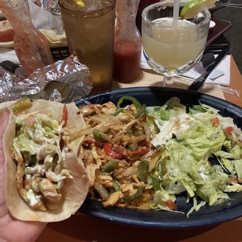 Puerto Vallarta - Arroz Con Pollo - Mexican Near Me - Pataskala, Ohio