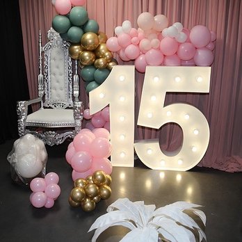 The Exquisite Company - Throne chair with balloon arch - Balloon Services Near Me - Las Vegas, Nevada The Exquisite Company - Throne chair with balloon arch - Balloon Services Near Me - Las Vegas, Nevada