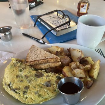 Morning Squeeze - Veggie Omelet - Breakfast & Brunch Near Me - Tempe, Arizona Morning Squeeze - Veggie Omelet - Breakfast & Brunch Near Me - Tempe, Arizona