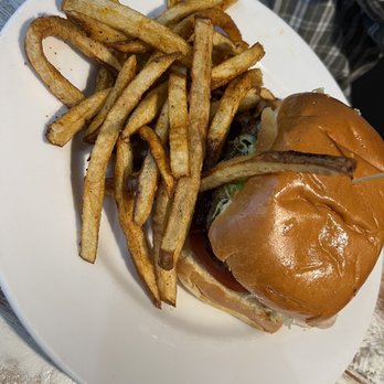 Local Table- Fulshear - Cheeseburger Americana with bacon - Breakfast & Brunch Near Me - Fulshear, Texas