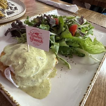 Madres Brunch - Eggs Benedict - Breakfast & Brunch Near Me - Whittier, California Madres Brunch - Eggs Benedict - Breakfast & Brunch Near Me - Whittier, California