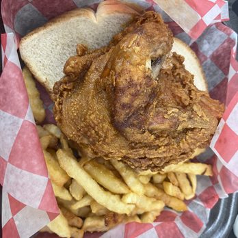 Hella Hot Chicken - Hot chicken breast combo - includes fries and bottle of water. - Chicken Wings Near Me - Nashville, Tennessee
