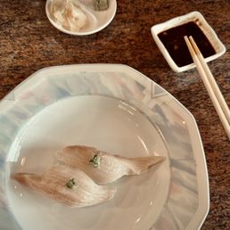 Hamachi Toro