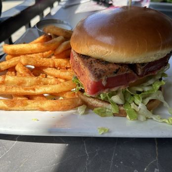 Knolls Restaurant - Ahi Sandwich - American Near Me - Long Beach, California