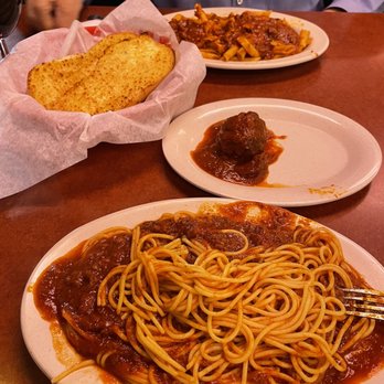 Vince's Spaghetti Express - Spaghetti w/meat sauce.  2. Mostaccioli with Meat Sauce 1 Garlic Roll, Meatball - Italian Near Me - Temecula, California