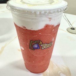 Strawberry cheese Tea ！love it.