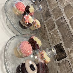 Clay & Cupcakes A Sweet Place To Paint Pottery