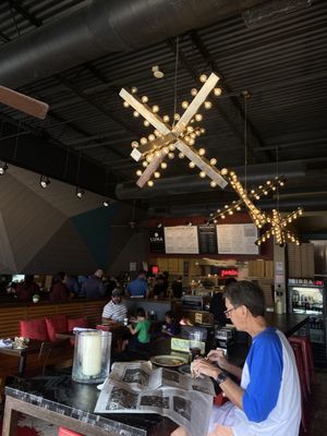 Luna Pizzeria by null