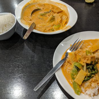 Basil Delight - red kari with tofu - Thai Near Me - Pleasanton, California Basil Delight - red kari with tofu - Thai Near Me - Pleasanton, California