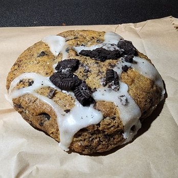 Caravan Cafe & Teahouse - Cookies & cream cookie - Coffee & Tea Near Me - Toronto, Ontario Caravan Cafe & Teahouse - Cookies & cream cookie - Coffee & Tea Near Me - Toronto, Ontario