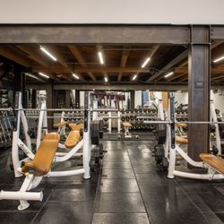 Iconix Fitness - Iconix Main Floor