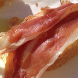 El Trinquet - Tapas de domingo, económicas y de calidad.