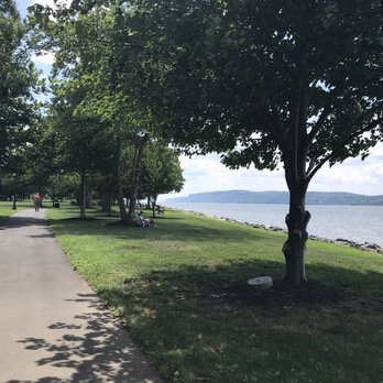 Scenic Hudson Park - Parks Near Me - Irvington, New York Scenic Hudson Park - Parks Near Me - Irvington, New York