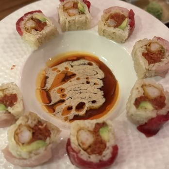 Yuzu Laguna Beach - Millionaire roll - Sushi Bars Near Me - Laguna Beach, California Yuzu Laguna Beach - Millionaire roll - Sushi Bars Near Me - Laguna Beach, California