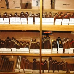 R. Field Wine Company
