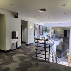 Murrayhill Family Smiles - Lobby seating outside the offices.