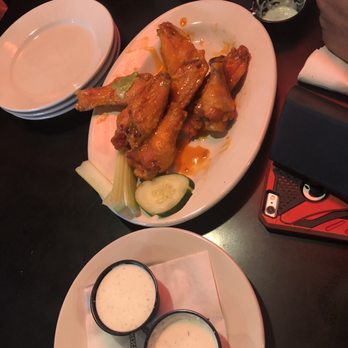 Bottoms Up Pizza - Chicken Wings - Pizza Near Me - Richmond, Virginia