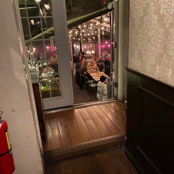 Gersi - Outdoor garden area - Italian Near Me - Brooklyn, New York