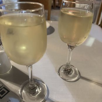 La Bella Napoli - Chablis. - Italian Near Me - St. Cloud, Florida