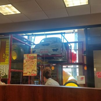 Chick-fil-A - Play area for the childre - Fast Food Near Me - Long Beach, California