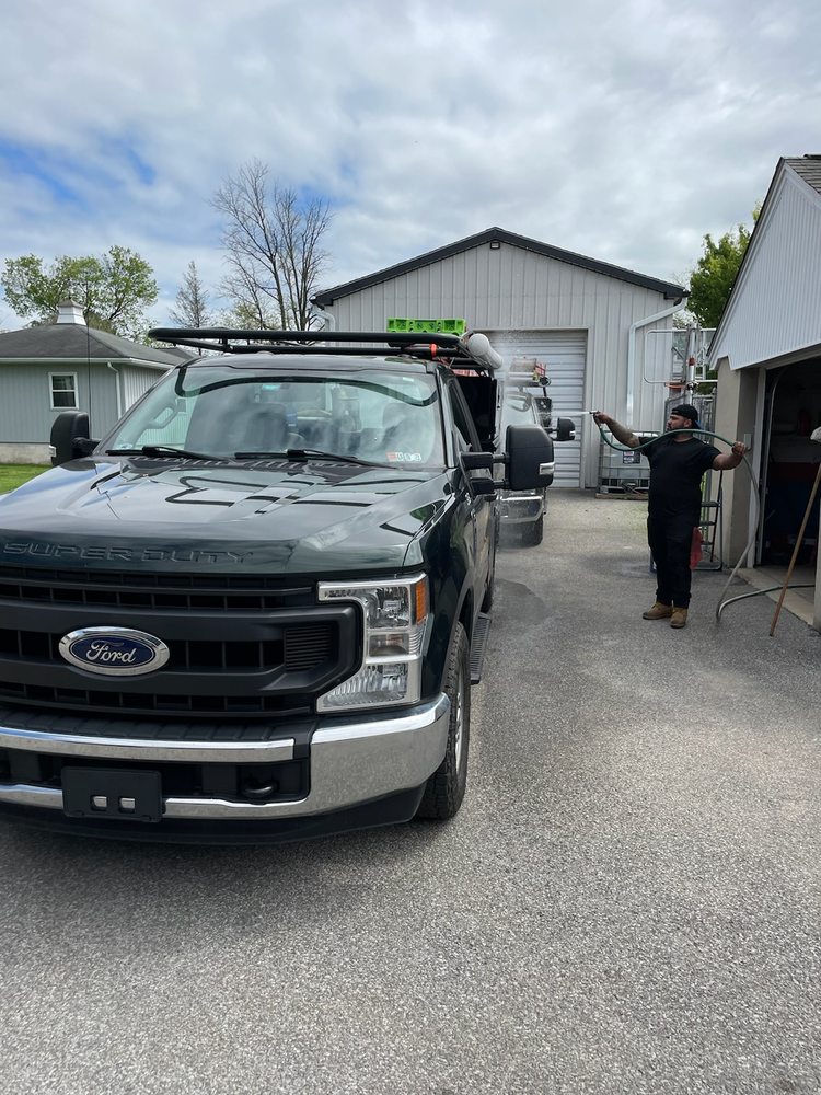 Intercourse Automotive 4X4