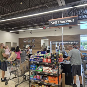 ALDI - Self check out, card only - Grocery Near Me - Warwick, Rhode Island
